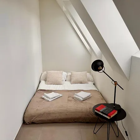 Modern Next To Hb With Roof Terrace Lägenhet