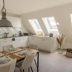 Modern Next To Hb With Roof Terrace *