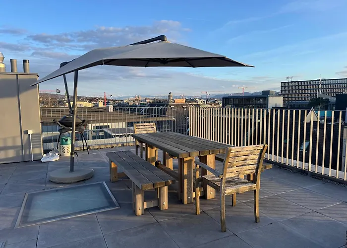 Modern Next To Hb With Roof Terrace شقة زيورخ