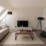 Modern Next To Hb With Roof Terrace * Zürih