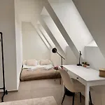 Modern Next To Hb With Roof Terrace Daire *