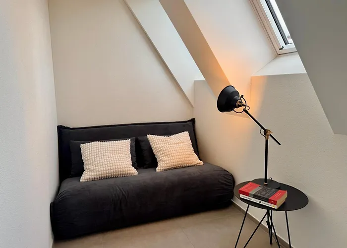 Apartment Modern Next To Hb With Roof Terrace