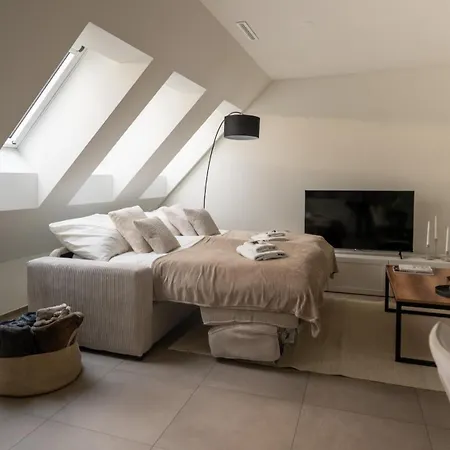 Modern Next To Hb With Roof Terrace Apartment *