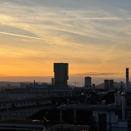 Modern Next To Hb With Roof Terrace Ζυρίχη