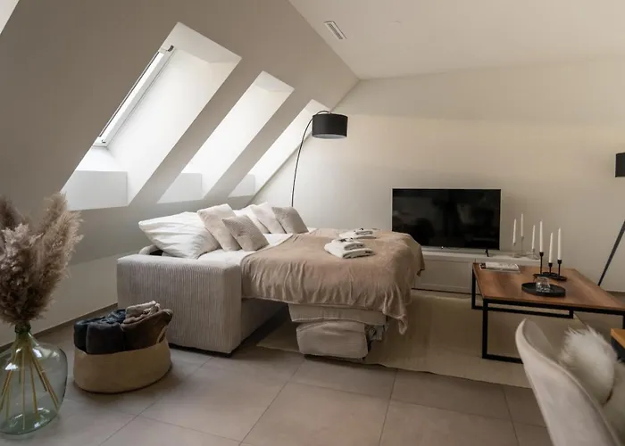 Modern Next To Hb With Roof Terrace Διαμέρισμα *