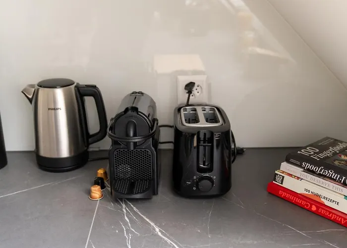 Modern Next To Hb With Roof Terrace