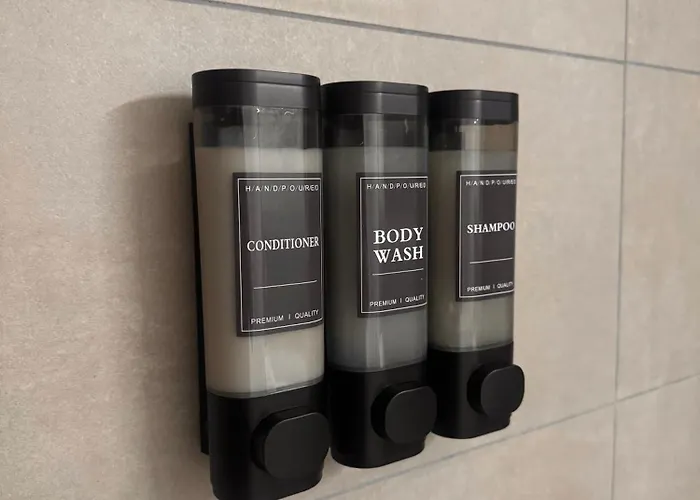 Modern Next To Hb With Roof Terrace